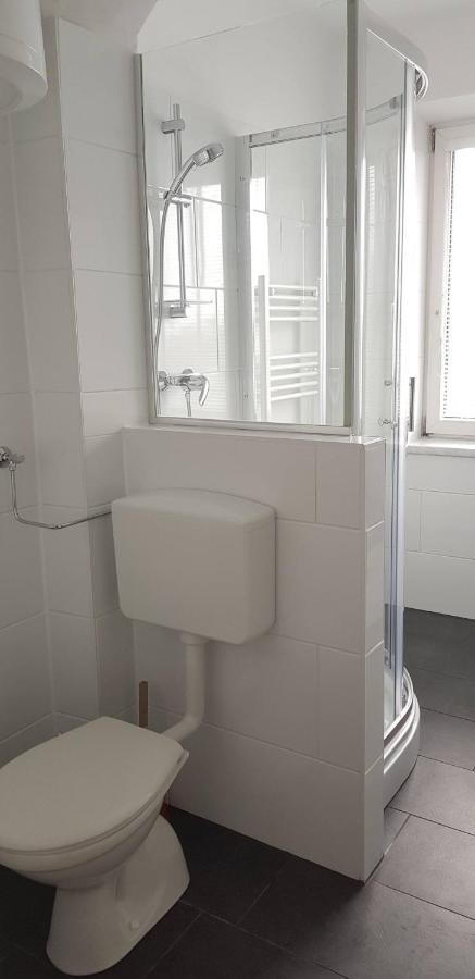 Top Appartement Fuer Business-Wohnen-Urlaub Винер-Нойштадт Экстерьер фото